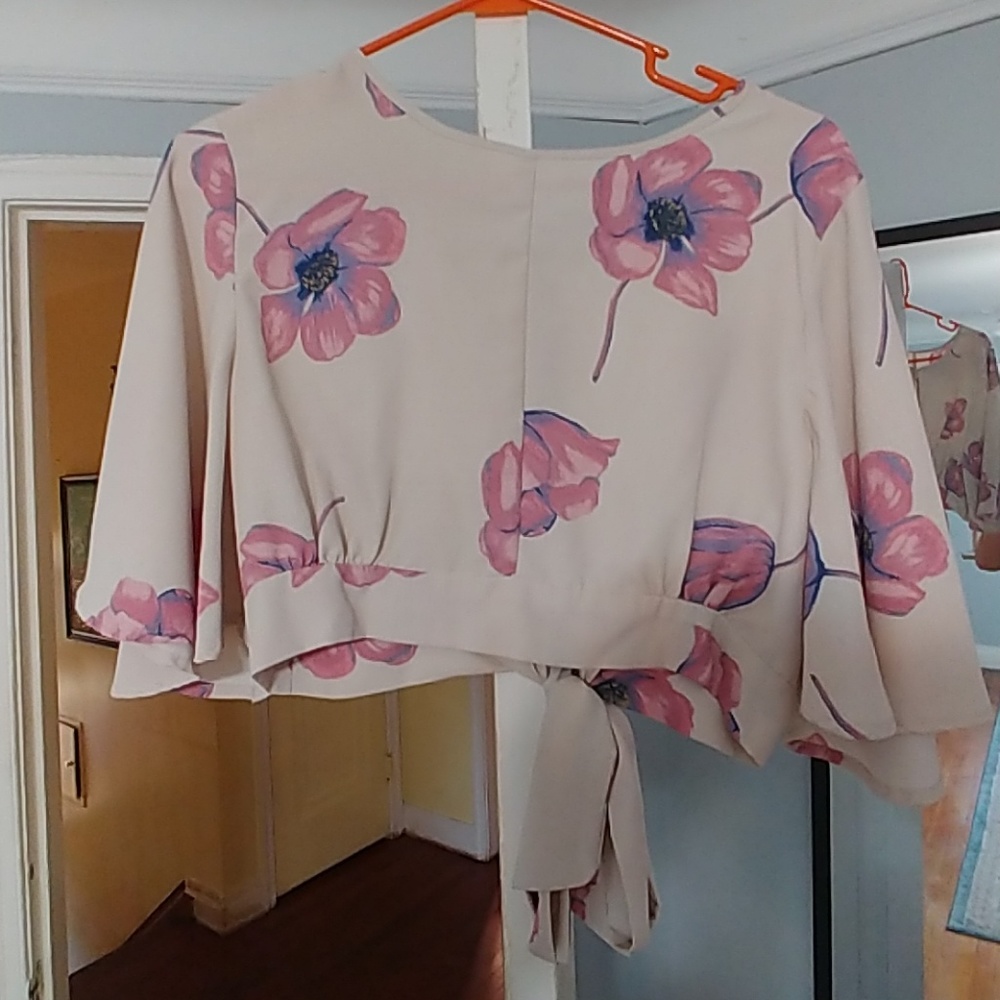 *Bundle* Pink Floral Crop Top